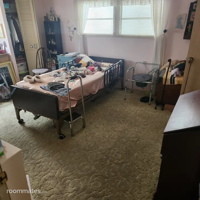 Room for rent in Bradenton, FL $550, house
