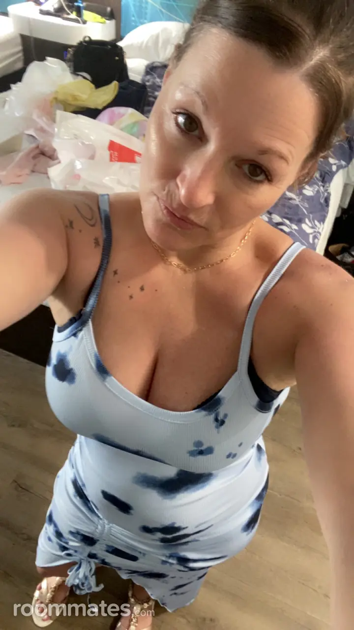 Profile photo 3 of 6