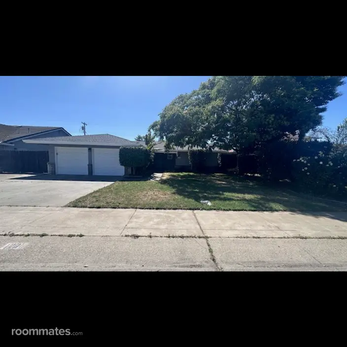 Room for rent in Lodi, CA $1000, house