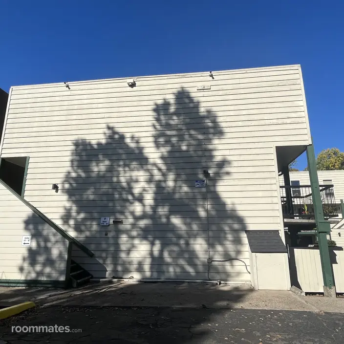 Room for rent in Eugene, OR $647, house