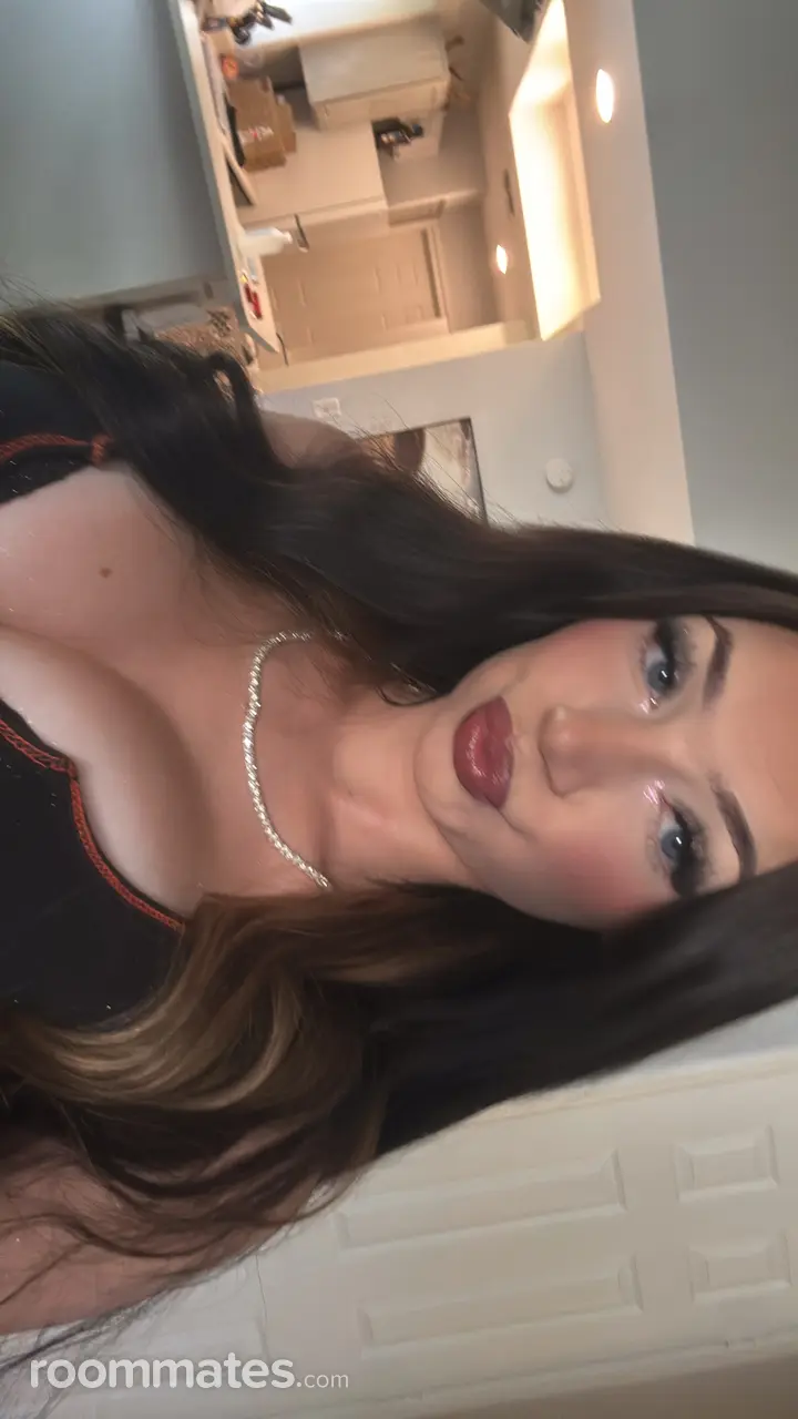 Profile photo 8 of 8