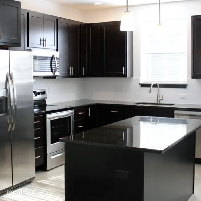 Room for rent in Champaign, IL $1000, house