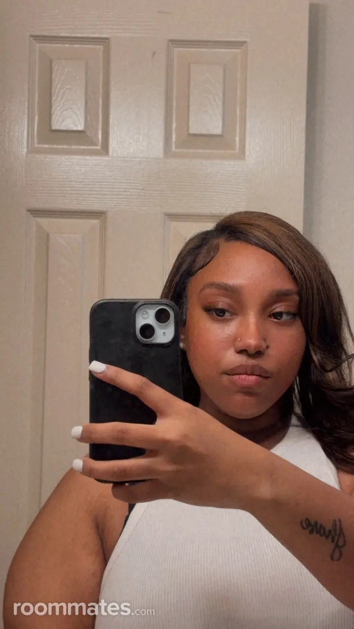 Profile photo 7 of 13
