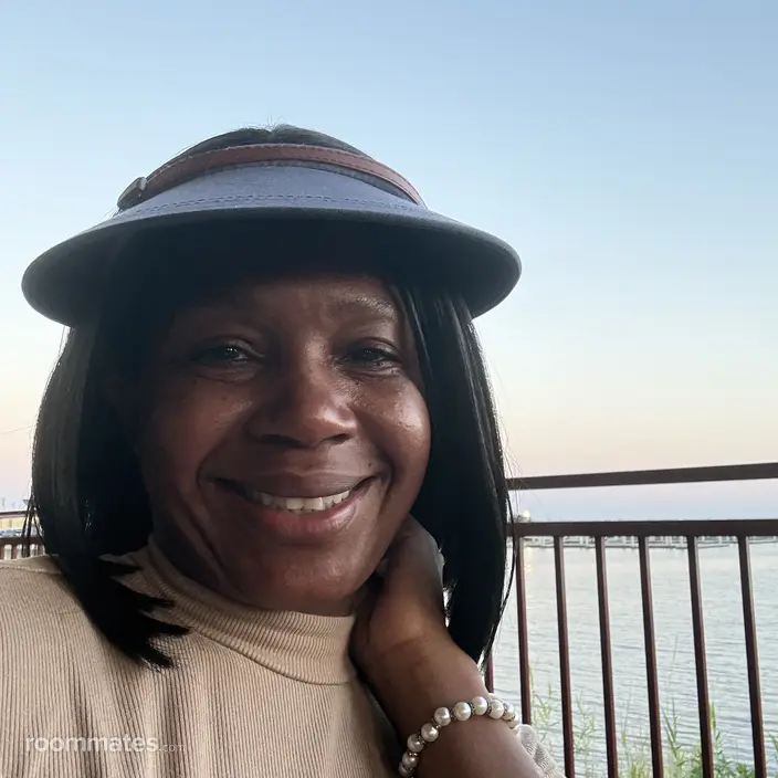 Roommate looking Pensacola Station, FL, $600