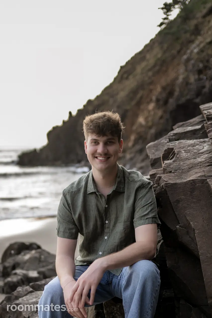 Profile photo 6 of 6