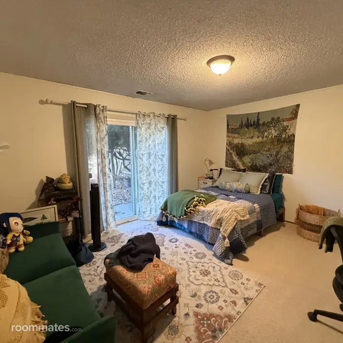 Room for rent in Davis, CA $1114, house