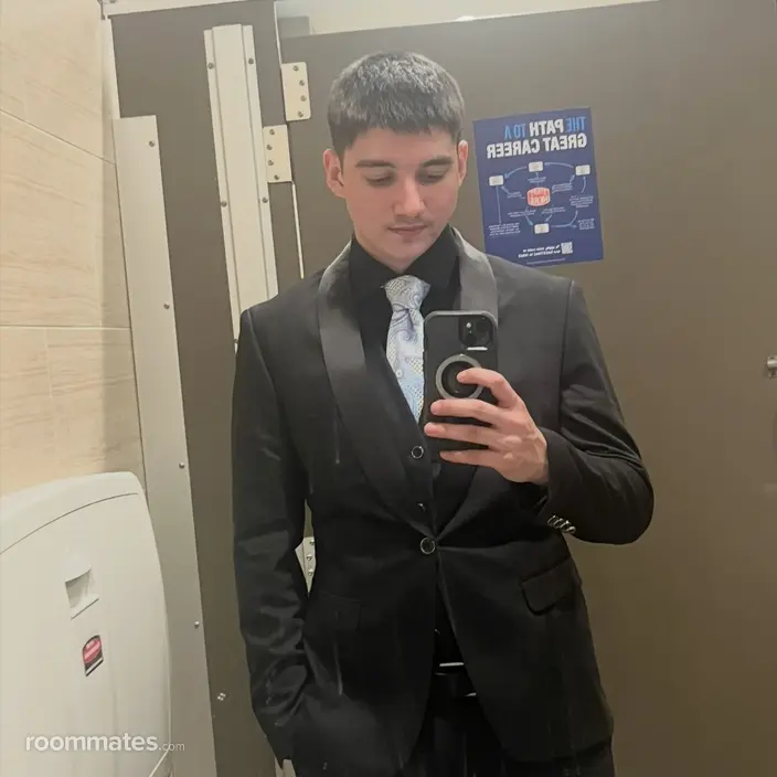 Roommate looking Walker, LA, $800
