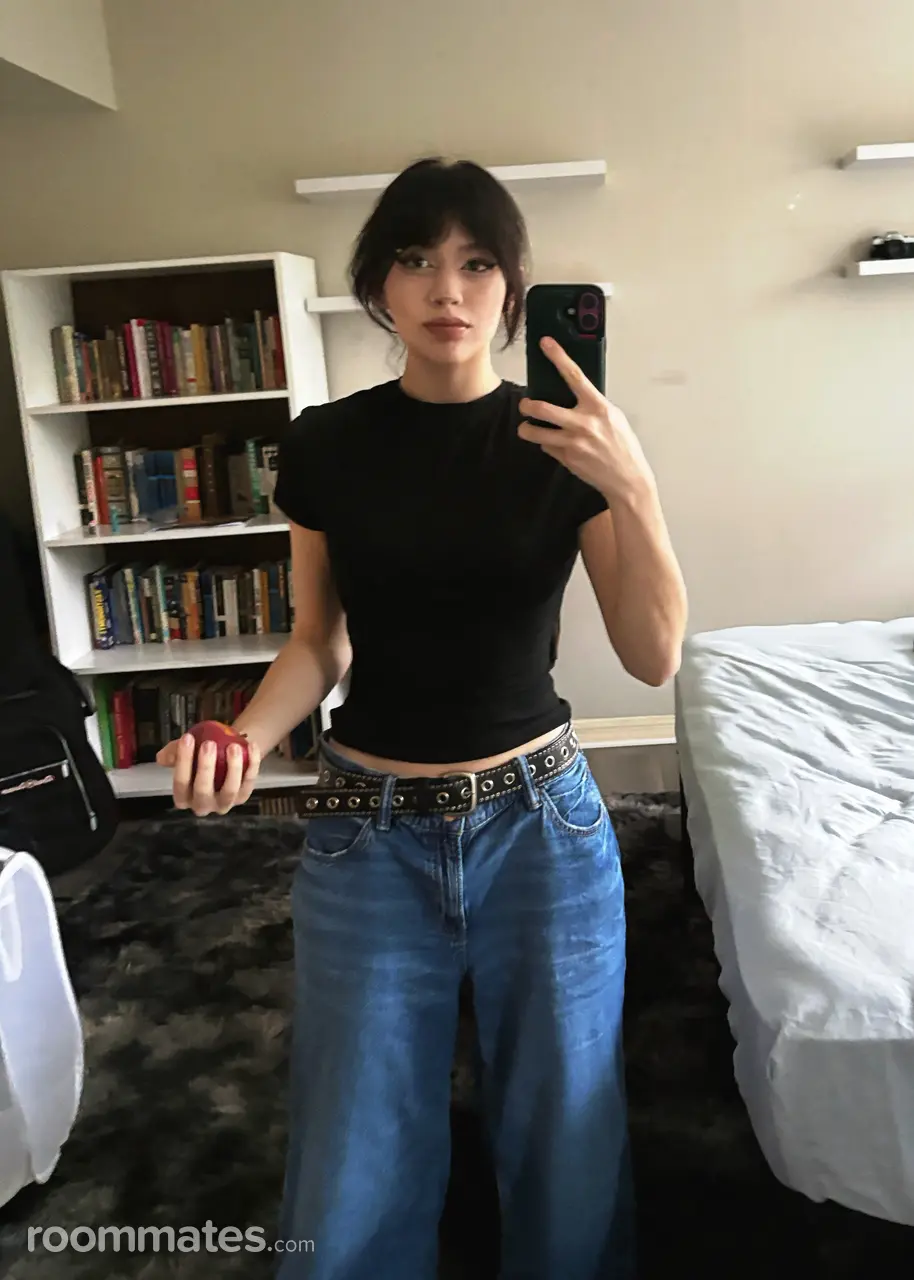Profile photo 4 of 4