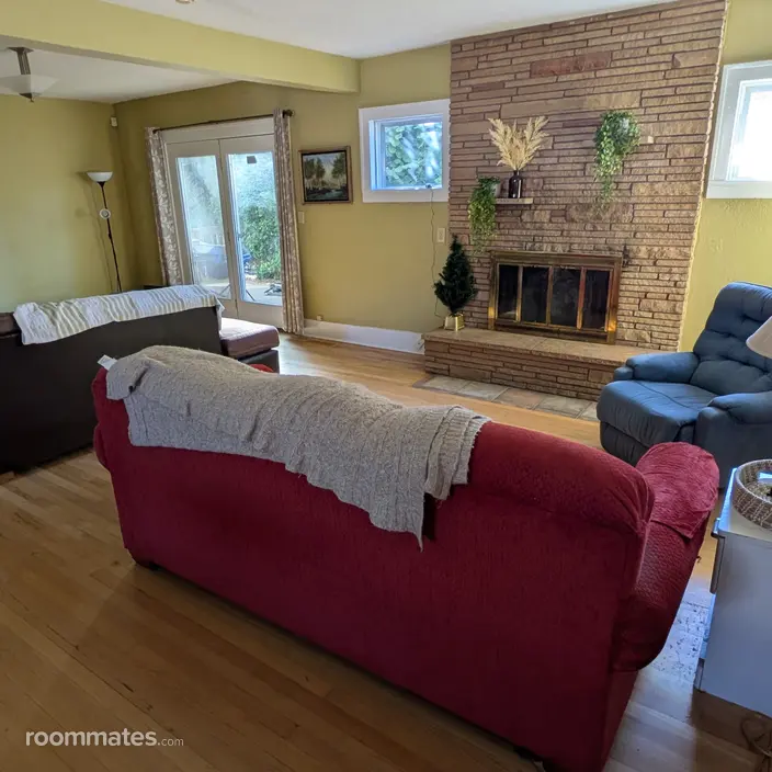 Room for rent in Forest Grove, OR $900, house