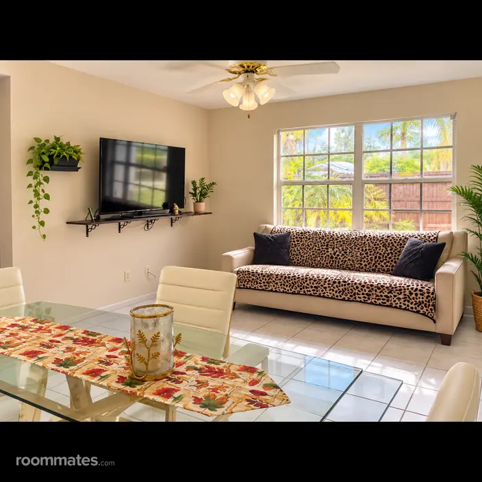 Room for rent in Port Charlotte, FL $850, house