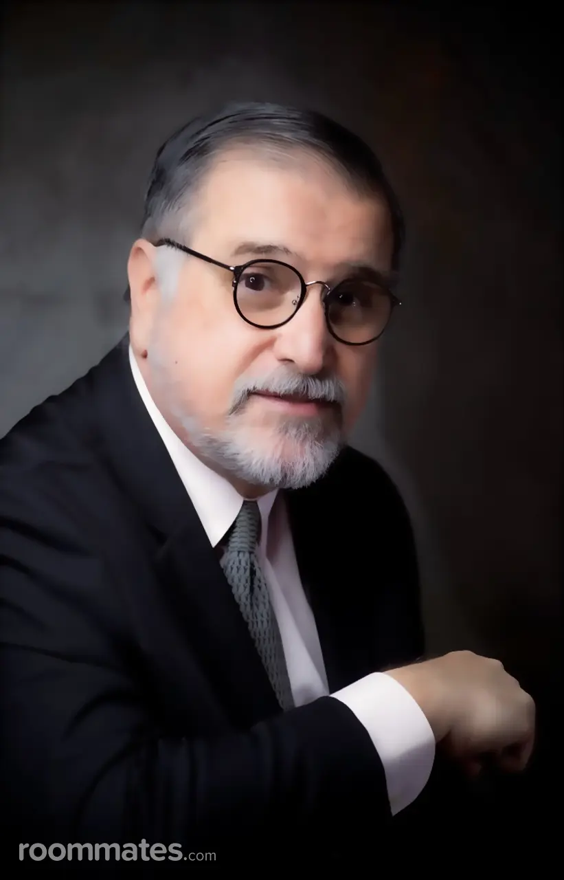 Profile photo 3 of 4