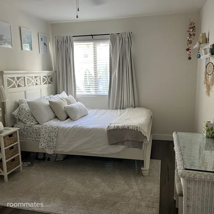 Room for rent in Encinitas, CA $1750, condo
