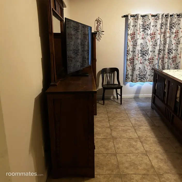 Room for rent in Phoenix, AZ $800, house