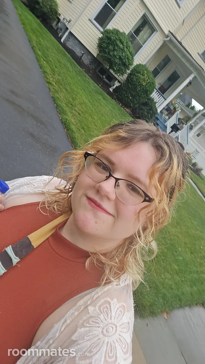 Profile photo 6 of 6