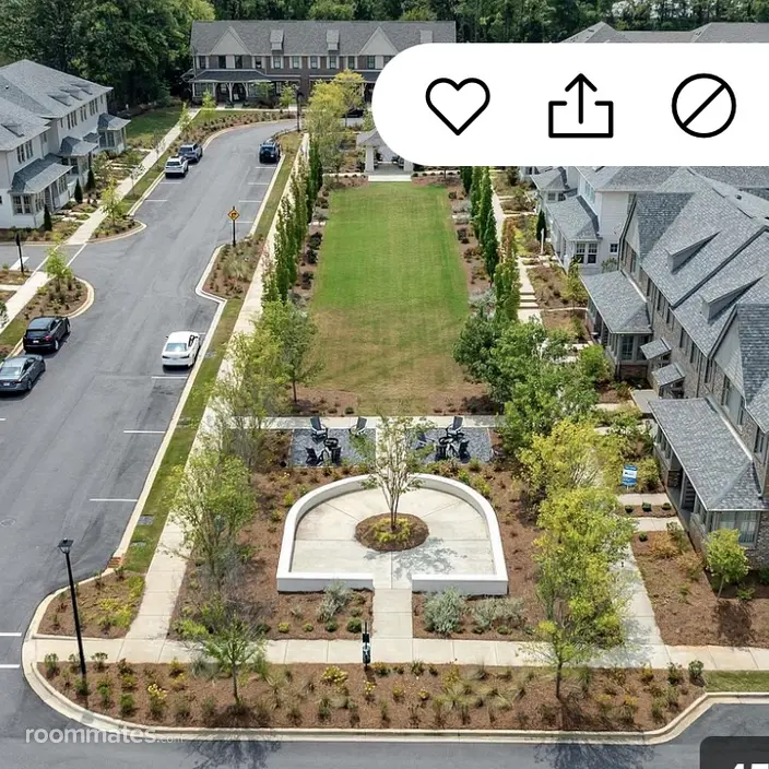 Room for rent in Birmingham, AL $700, townhouse