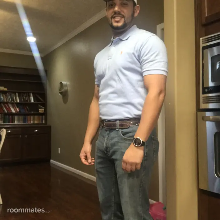 Roommate looking Baton Rouge, LA, $600