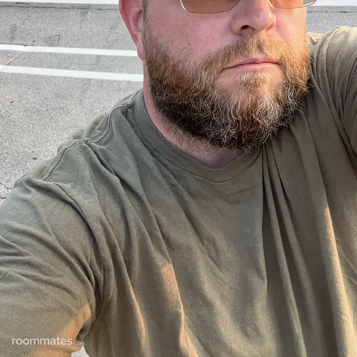 Roommate looking Chicago, IL, $1200