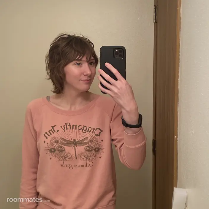 Roommate looking Pewaukee, WI, $500