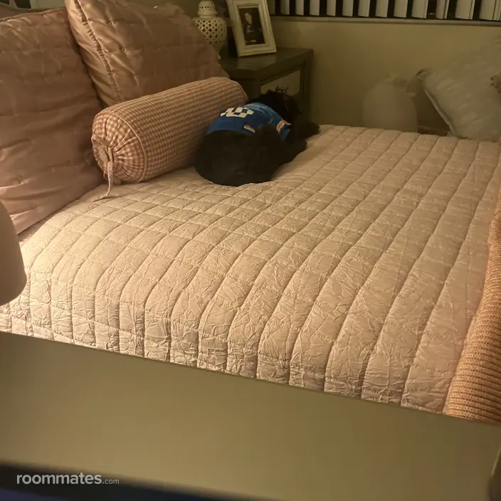 Room for rent in Huntington Beach, CA $1100, apartment