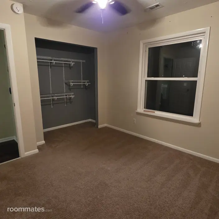 Room for rent in Virginia Beach, VA $950, house