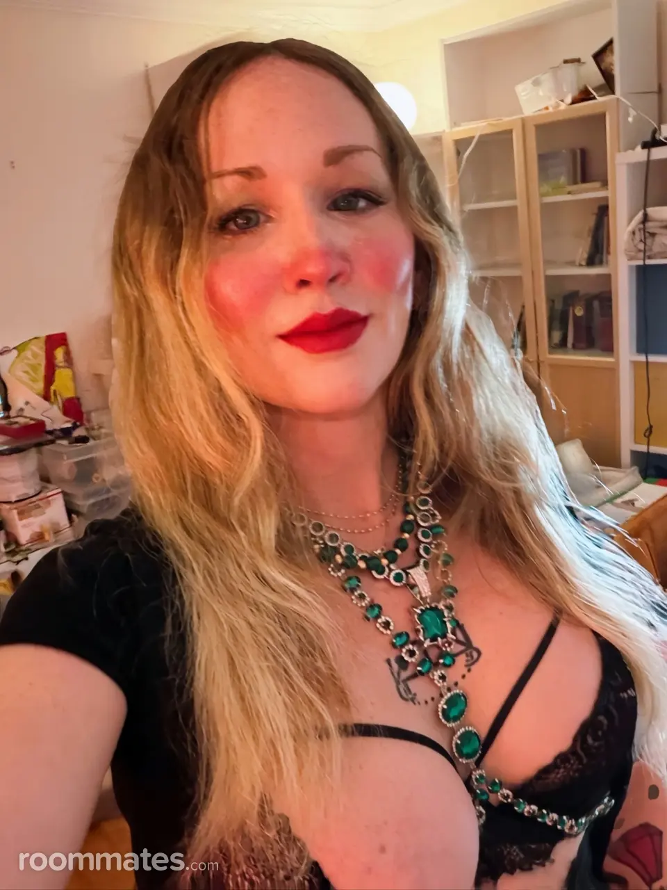 Profile photo 9 of 16