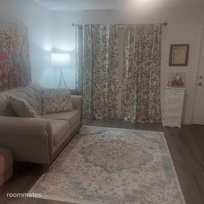 Room for rent in Rogers, AR $450, condo