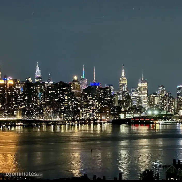 Room for rent in West New York, NJ $1900, condo