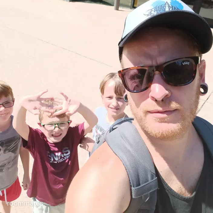 Roommate looking Tulsa, OK, $700