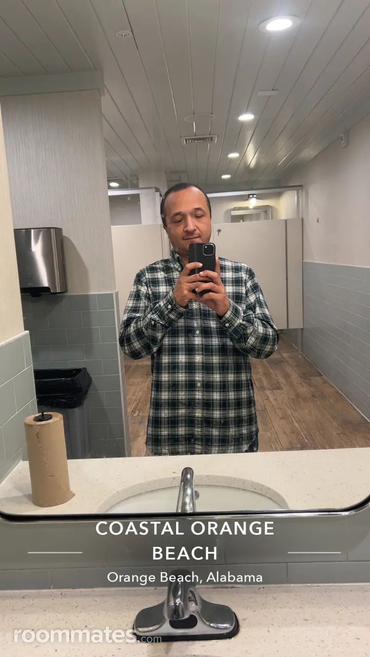 Profile photo 6 of 6