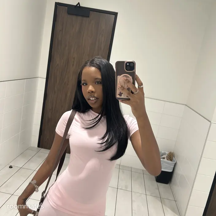 Roommate looking Houston, TX, $2000