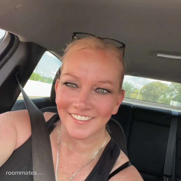 Roommate looking Sevierville, TN, $900