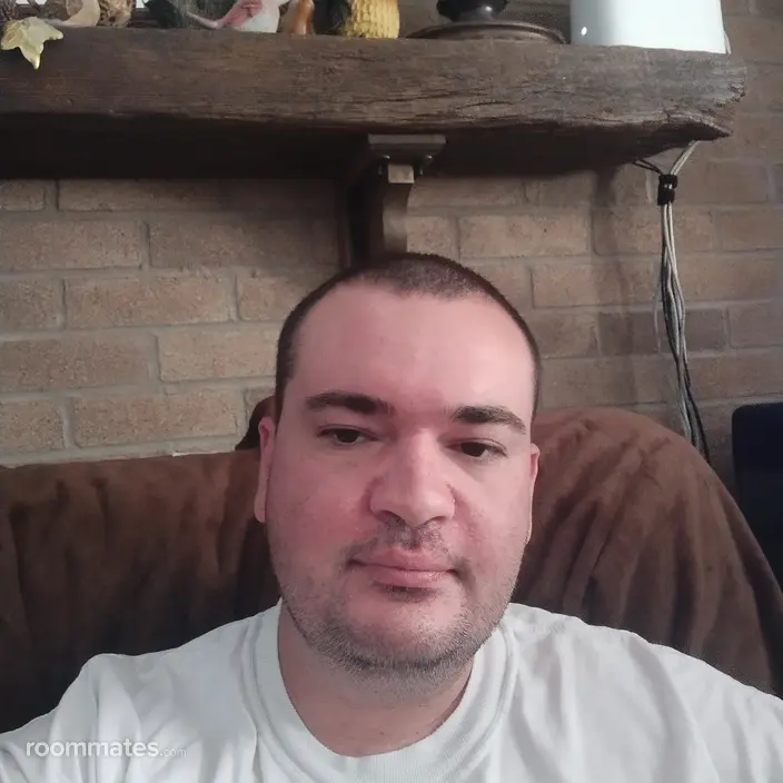 Roommate looking Carol Stream, IL, $700