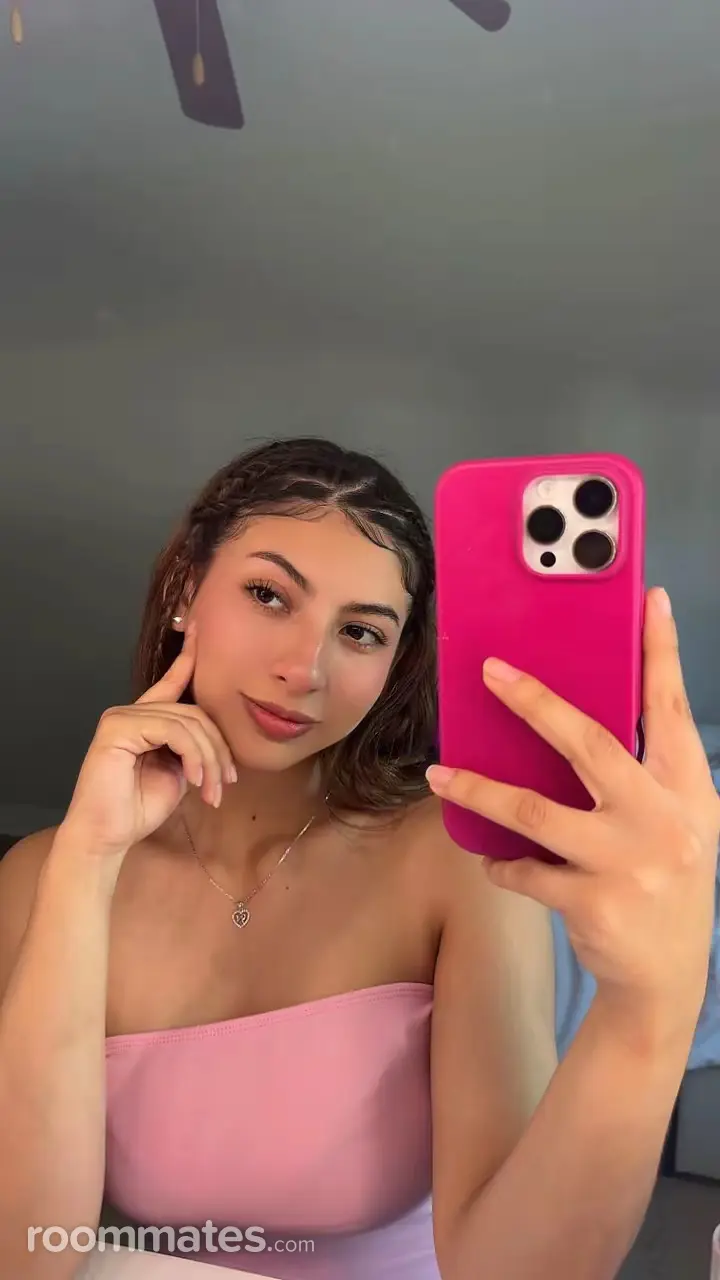 Profile photo 2 of 4