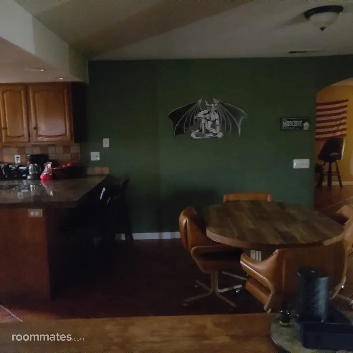 Room for rent in Palm Desert, CA $850, house