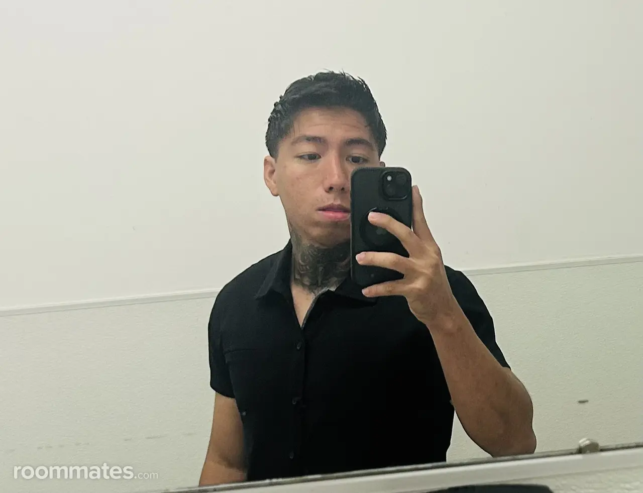Profile photo 3 of 4