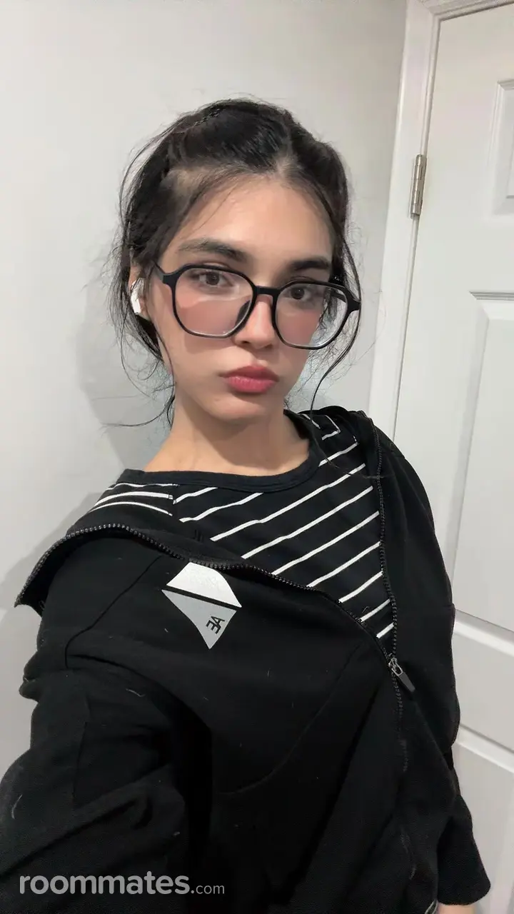 Profile photo 4 of 6
