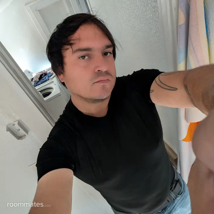 Roommate looking Red Bluff, CA, $1000