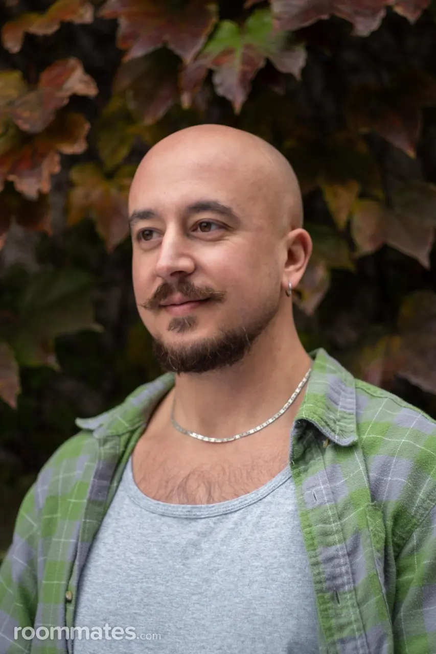 Profile photo 4 of 7