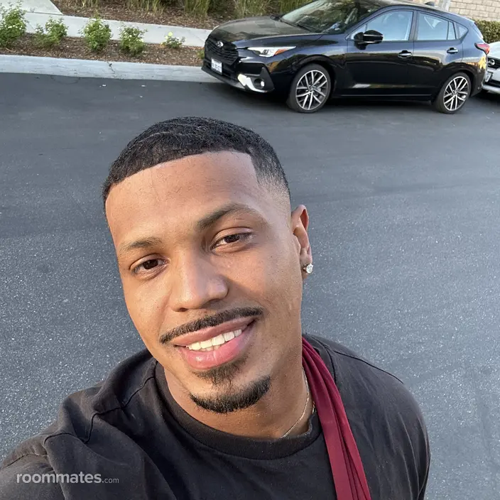Roommate looking Sylmar, CA, $1200