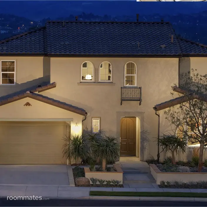 Room for rent in Moorpark, CA $2200, house
