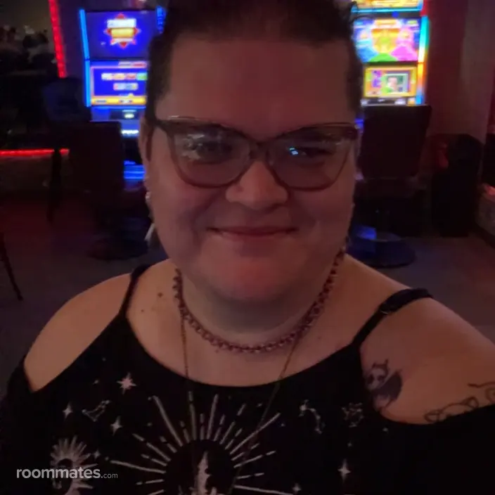 Roommate looking Las Vegas, NV, $800