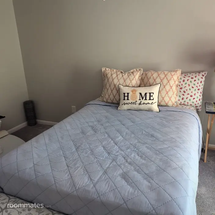Room for rent in Charlotte, NC $1100, house