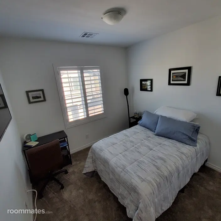 Room for rent in Las Vegas, NV $900, condo