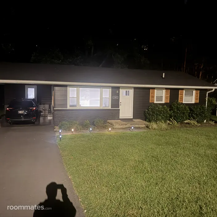 Room for rent in Johnson City, TN $1000, house