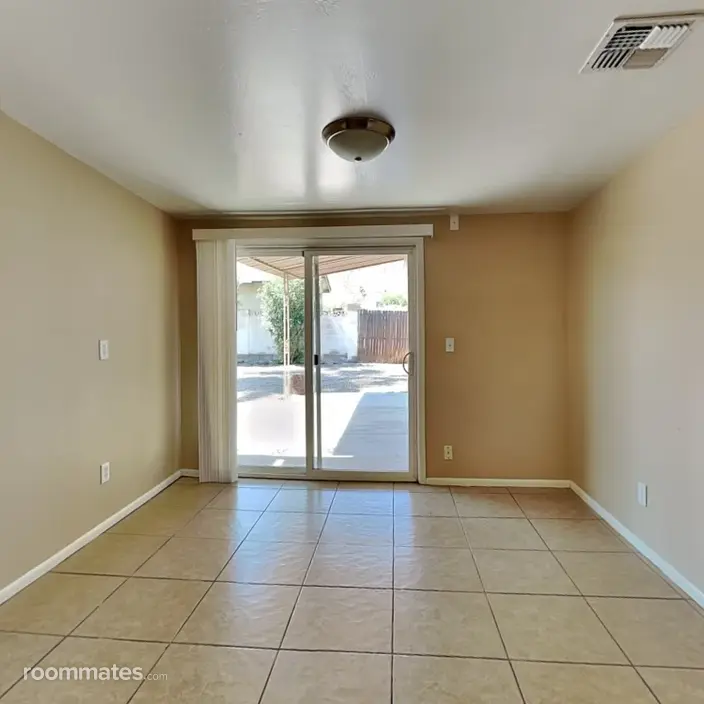 Room for rent in Atlanta, GA $700, house