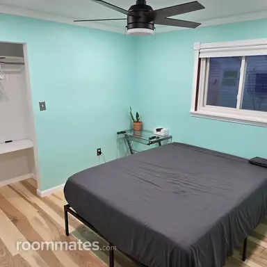 Room for rent in Virginia Beach, VA $800, house