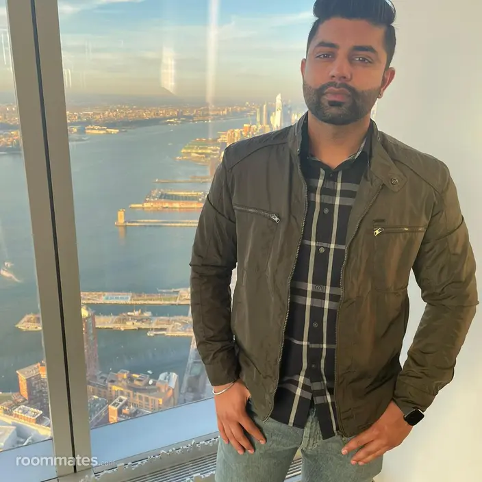 Roommate looking Burlington, NJ, $800