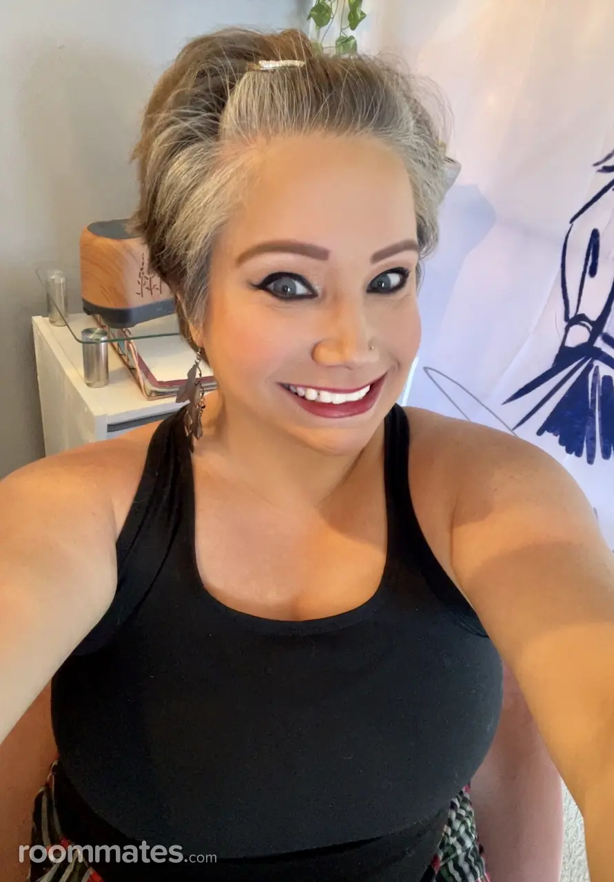 Profile photo 4 of 5