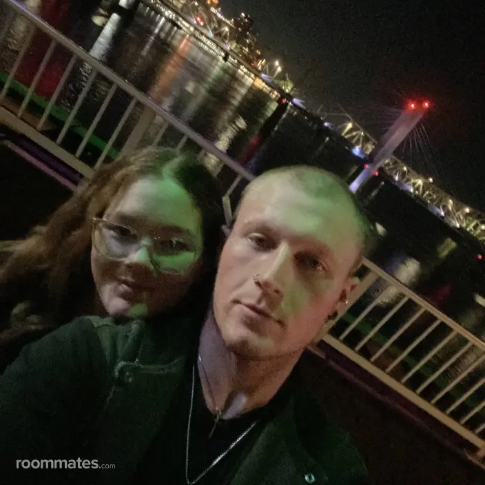 Roommate looking Louisville, KY, $700