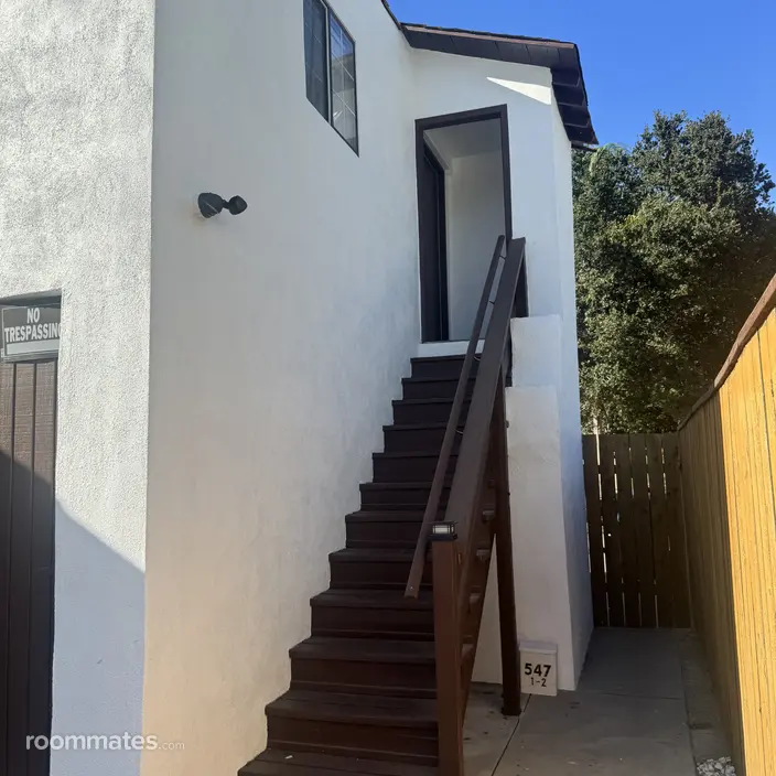 Room for rent in Monrovia, CA $1600, house